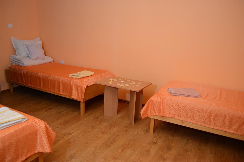 Ersa Panzio Hotel Bisericani  Стая снимка
