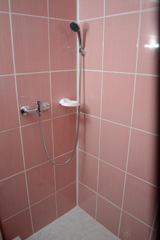 Ersa Panzio Hotel Bisericani  Стая снимка