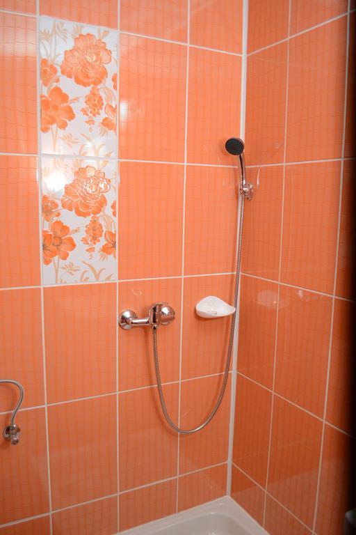 Ersa Panzio Hotel Bisericani  Стая снимка