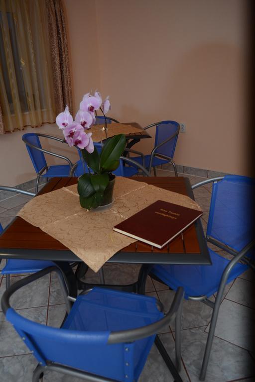 Ersa Panzio Hotel Bisericani  Стая снимка