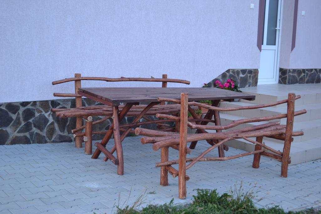 Ersa Panzio Hotel Bisericani  Екстериор снимка