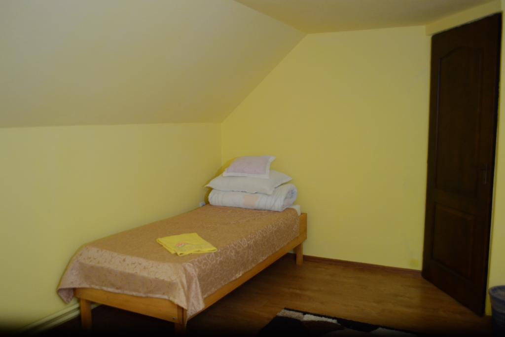 Ersa Panzio Hotel Bisericani  Стая снимка
