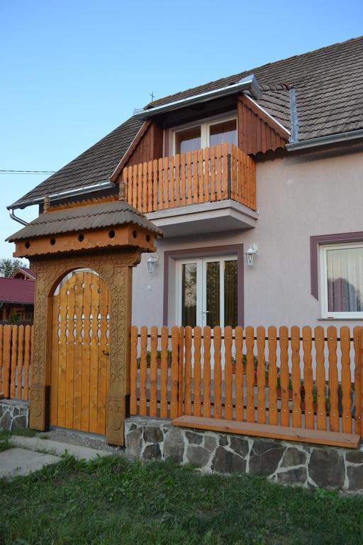 Ersa Panzio Hotel Bisericani  Екстериор снимка